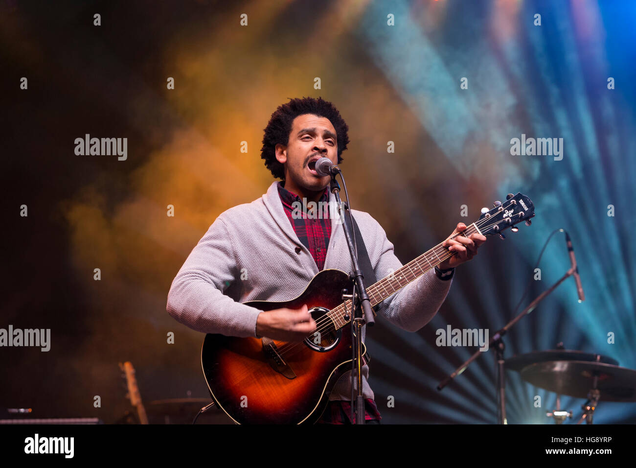 JEREMIE die Delicious Sound Hounds-Band spielt auf Kanadas 150 Jahr Geburtstag Silvester Eve 2016. Stockfoto