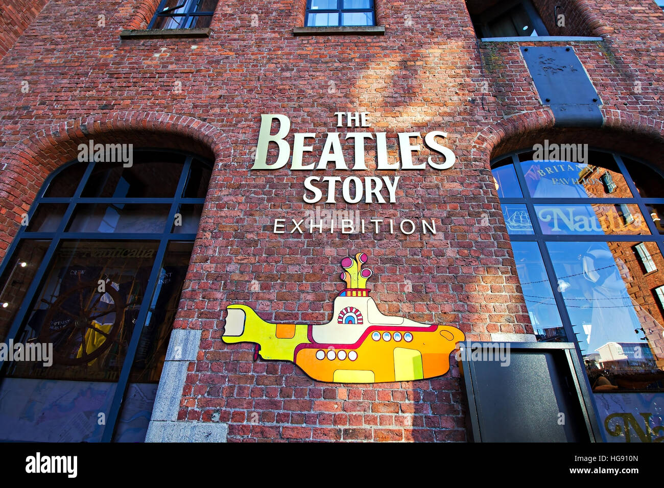 Die Beatles Geschichte Ausstellung Schild am Albert Dock, Liverpool, UK. Eine beliebte Touristenattraktion. Stockfoto