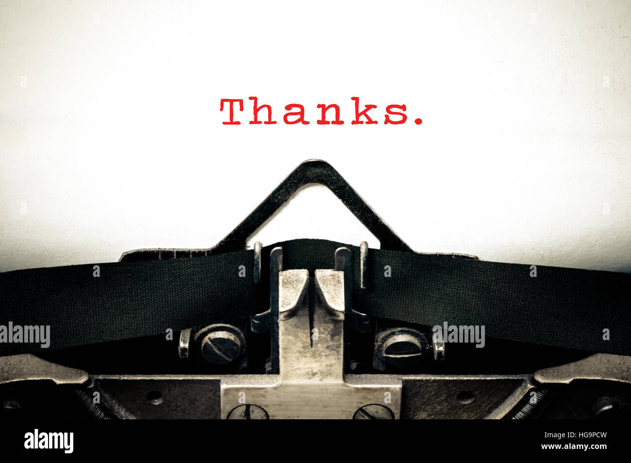 Schreibmaschine geschriebene Nachricht mit dem Wort danke Stockfoto