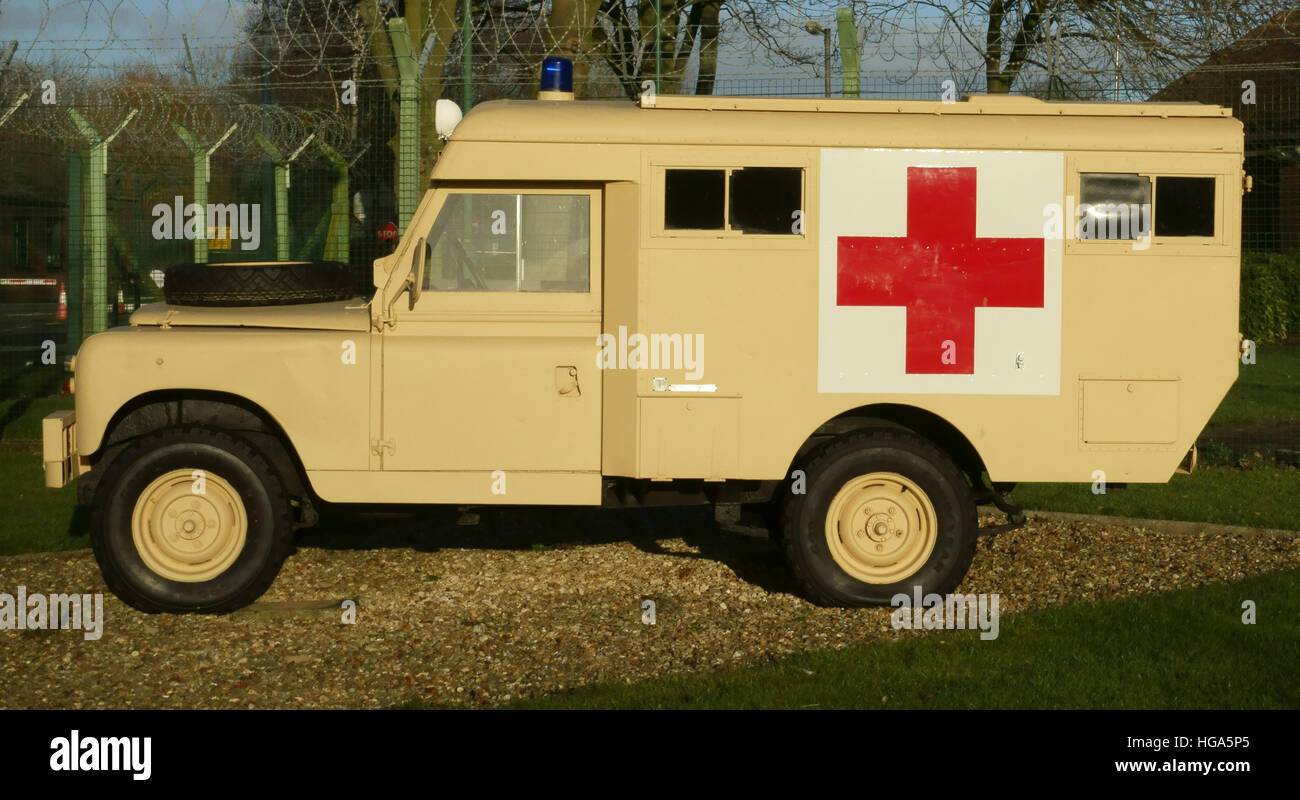 60er Jahre Landrover Armee Krankenwagen Stockfoto