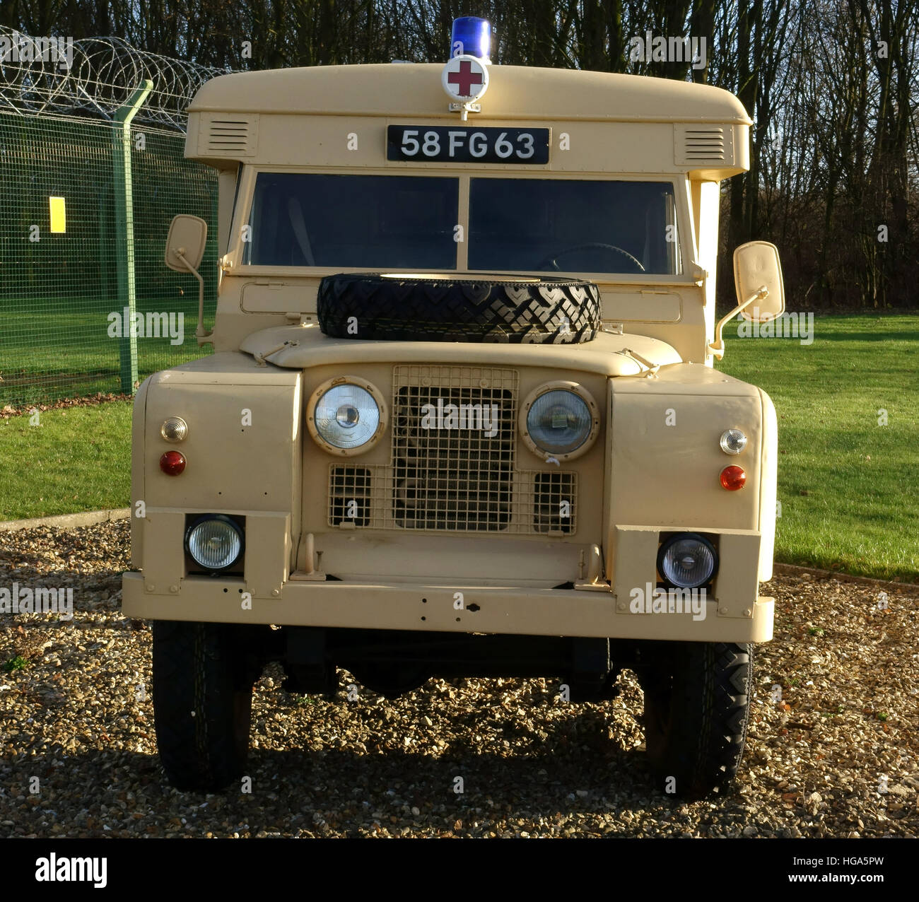 60er Jahre Landrover Armee Krankenwagen Stockfoto