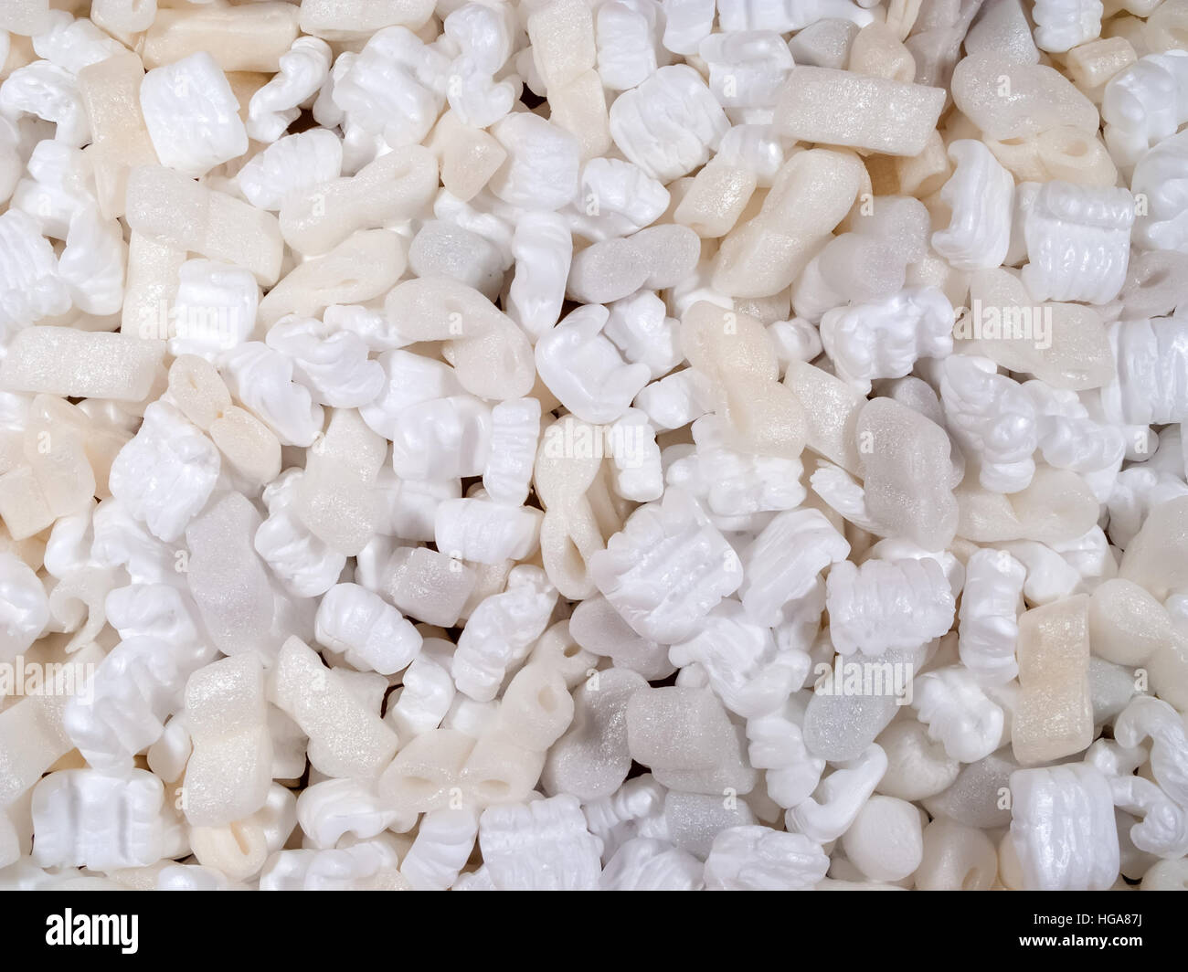 Styropor-Erdnüsse verwendet für Paket Hintergrundtextur Polsterung Stockfoto