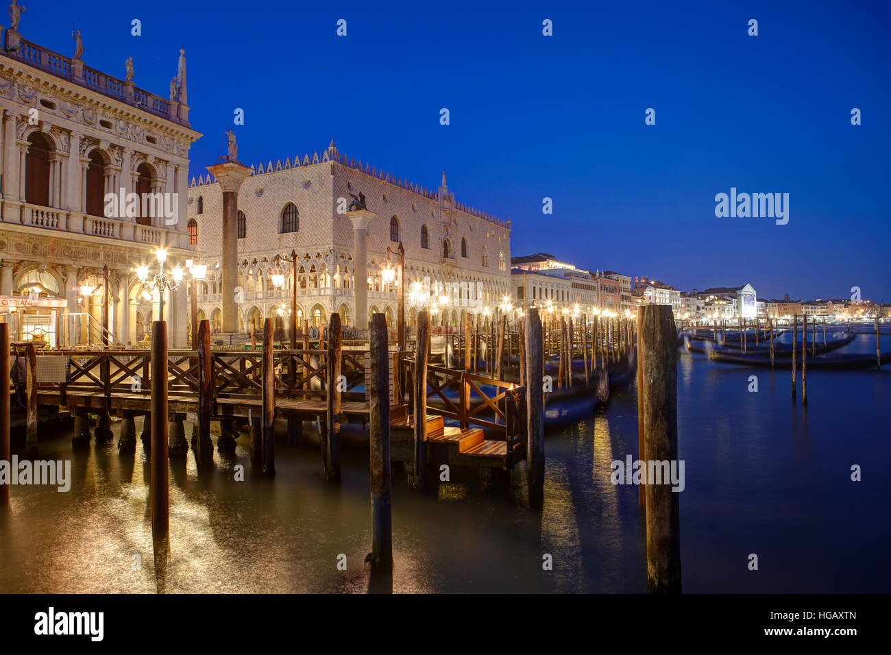 Hafen in Piazza San Marco, Venedig, Italien Stockfoto