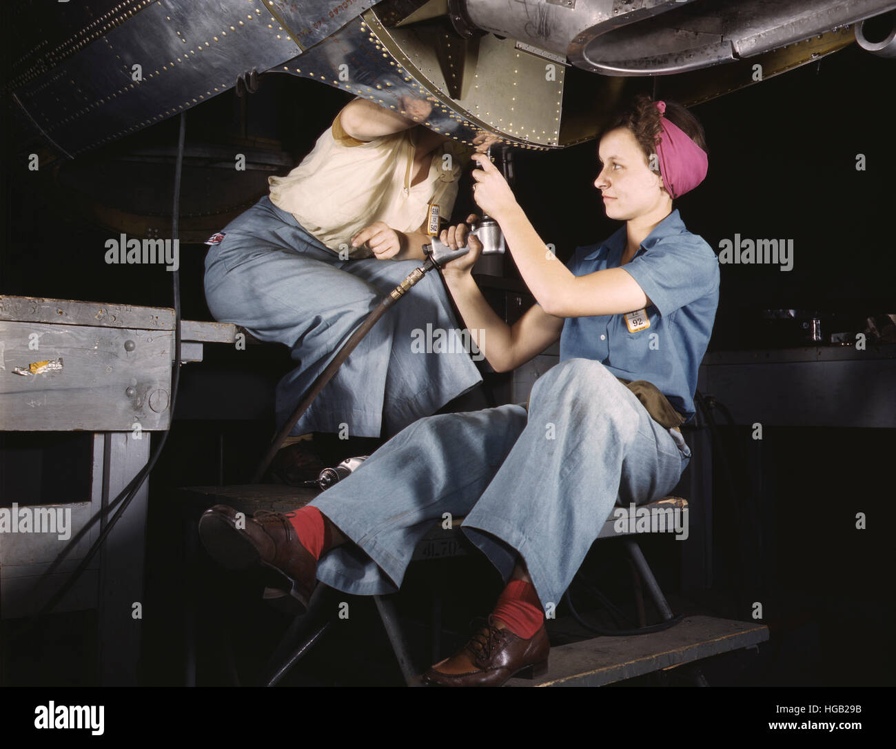 Frauen bei der Arbeit auf Bomber, Douglas Aircraft Company, 1942. Stockfoto