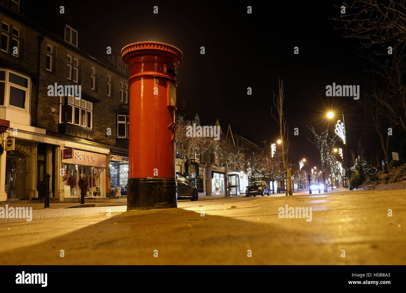 Post Box High Street late-Night-Postdienste Stockfoto