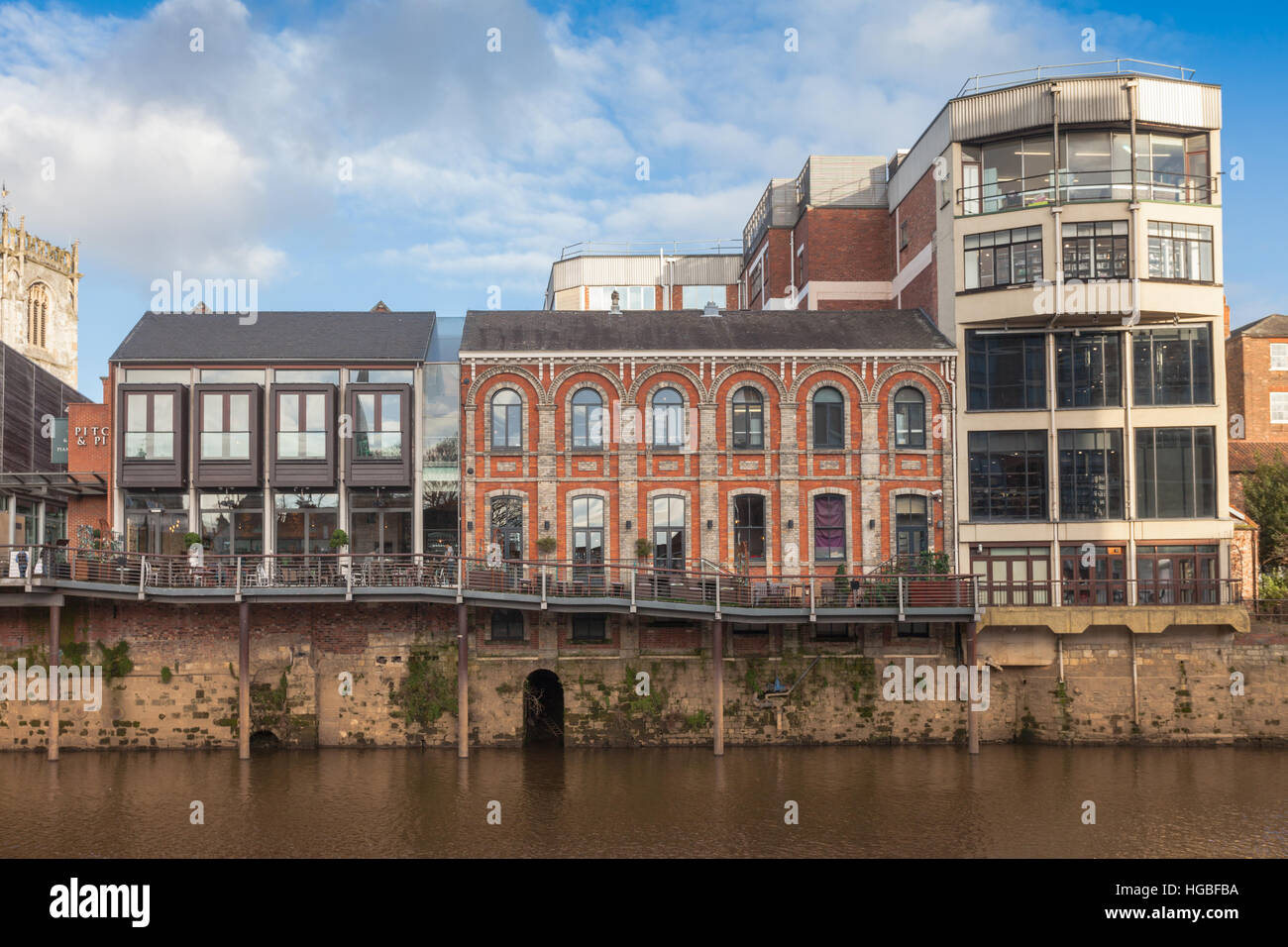 Gebäude in York City, Yorkshire neben dem Fluss Ouse, UK Stockfoto