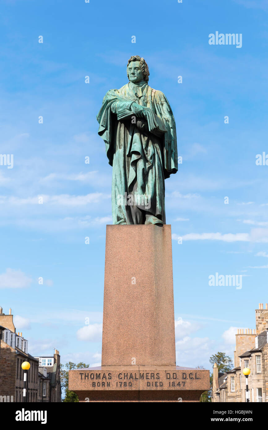 Edinburgh, UK - 10. September 2016: Statue von Thomas Chalmers in Edinburgh. Er war ein schottischer Minister, Professor für Theologie, politischer Ökonom, ein Stockfoto