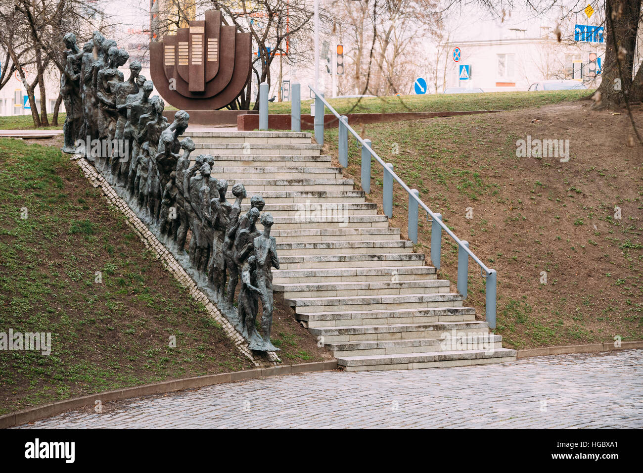 Minsk, Weißrussland. Die Grube ist ein Denkmal an der Ecke der Straßen Melnikayte und Zaslavskaya gewidmet den Opfern des Holocaust in Minsk, Belarus. Es ist Stockfoto
