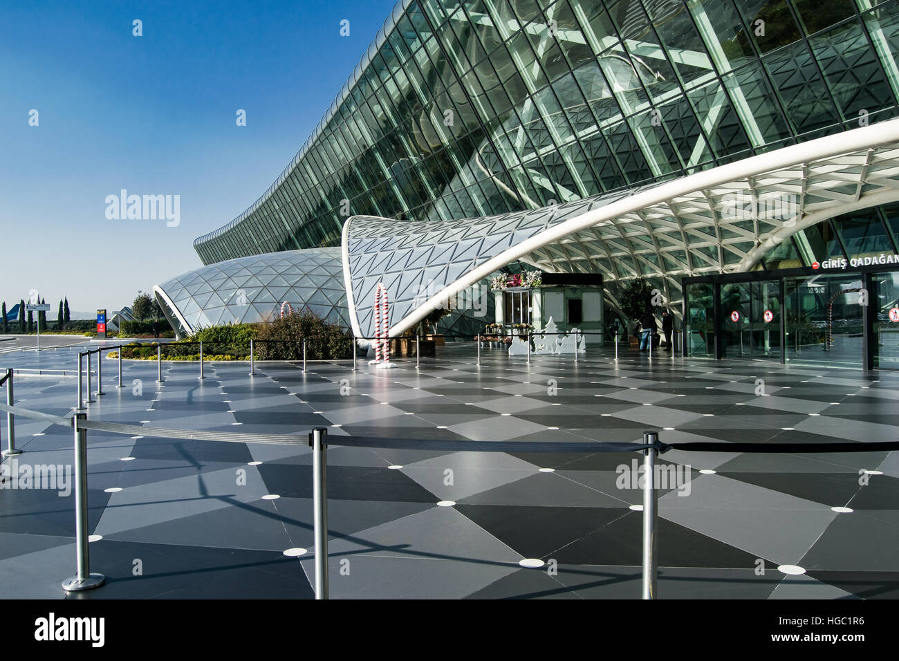 Eingang zum Heydar Aliyev International Airport in Baku, Aserbaidschan Stockfoto