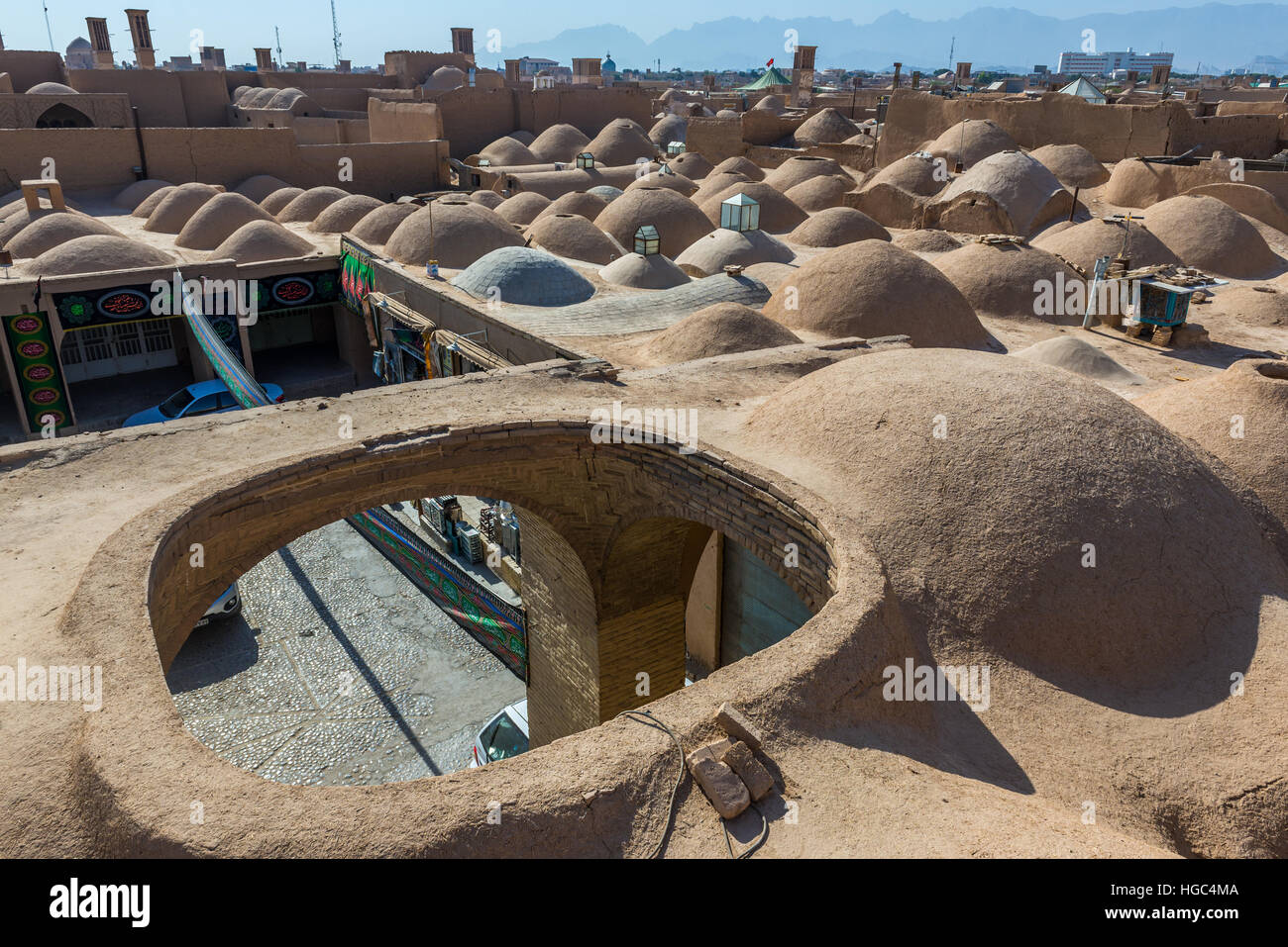 Kleinen Kuppeln einer die Dächer der Basar in Yazd, Hauptstadt von Yazd Provinz vom Iran Stockfoto