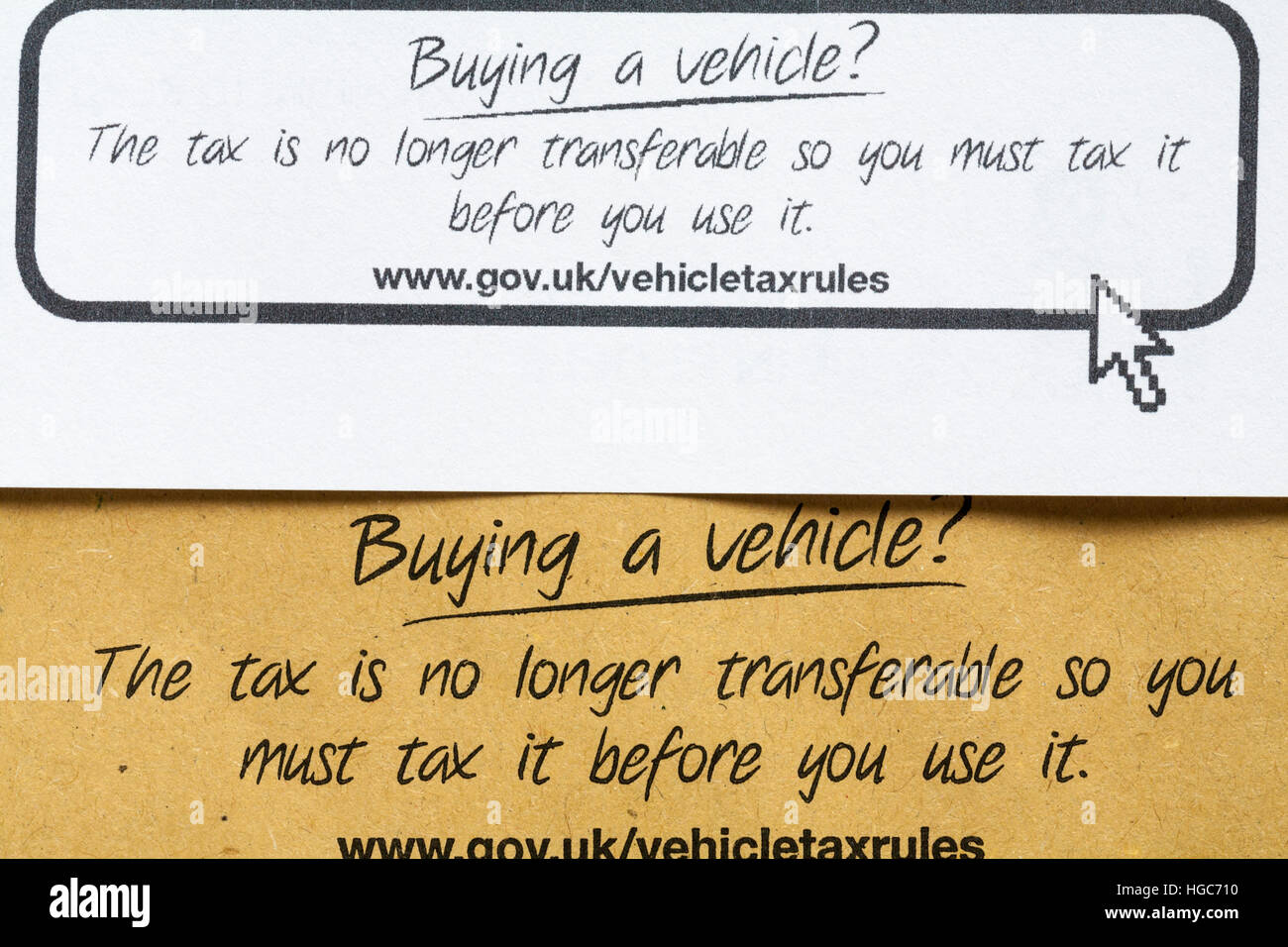 Kauf eines Fahrzeugs die Steuer ist nicht mehr übertragbar, deshalb Sie es zu besteuern müssen, bevor Sie es - Informationen auf Umschlag von DVLA verwenden Stockfoto