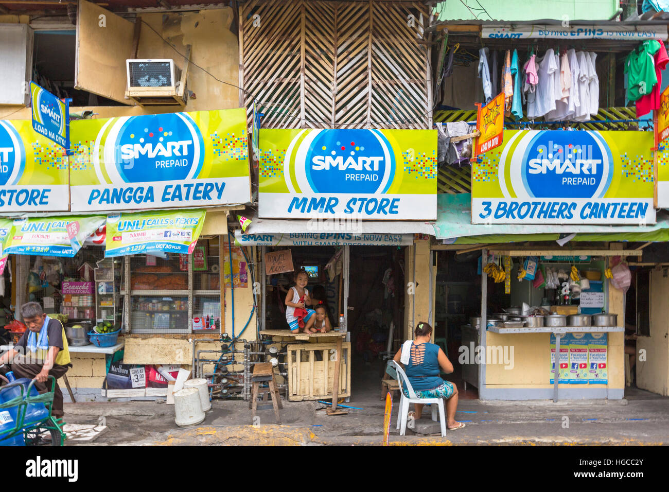 Lokale Geschäfte und Bewohner, Intramuros, Manila, Philippinen Stockfoto