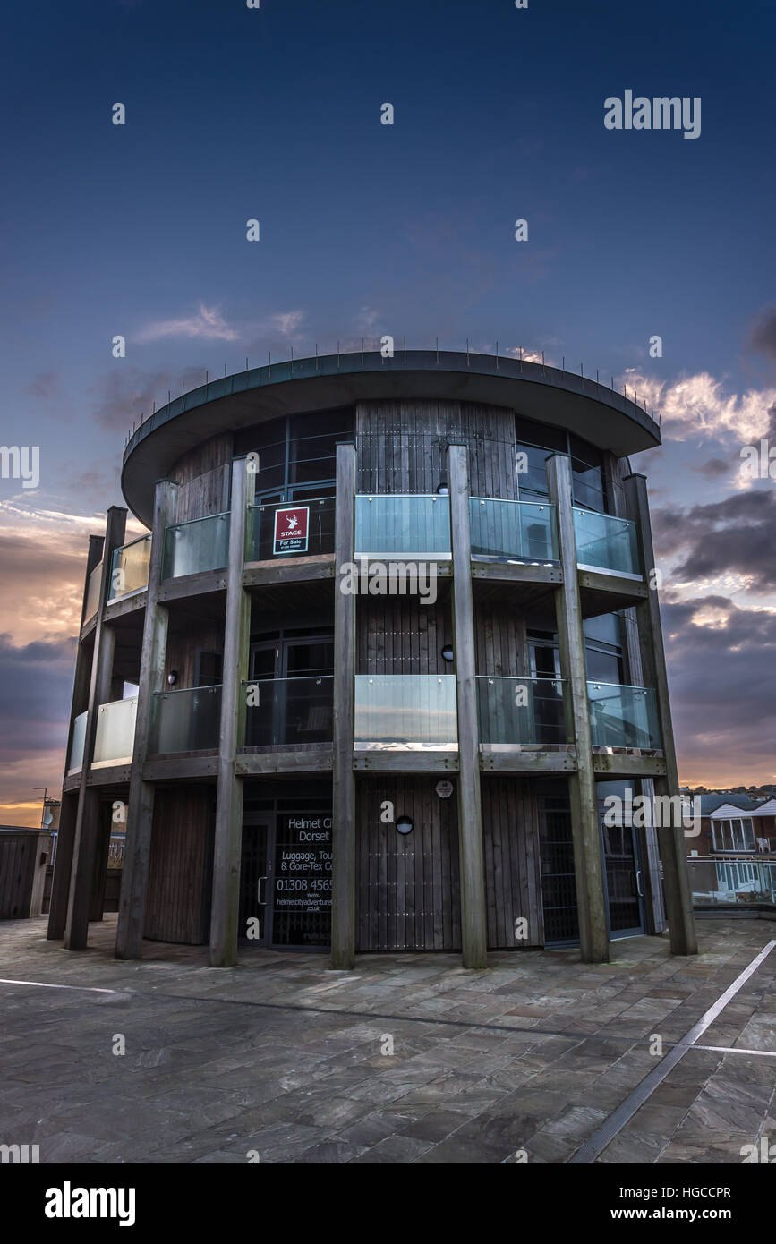 West Bay, Dorset. Das Gebäude als die Polizei-Station in der TV-Serie Broadchurch. Stockfoto