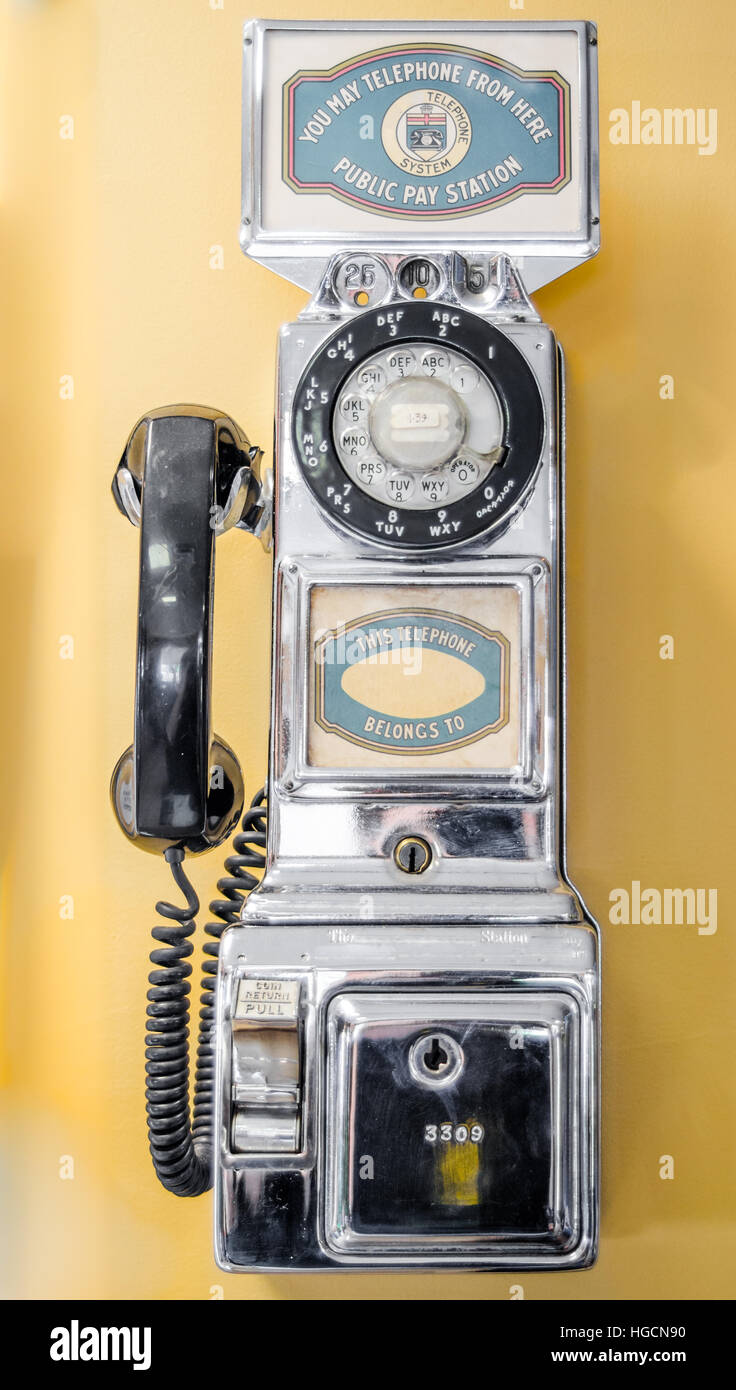 Vintage, retro, alte Münz, Telefonzelle, Anruf aus der Vergangenheit. Stockfoto