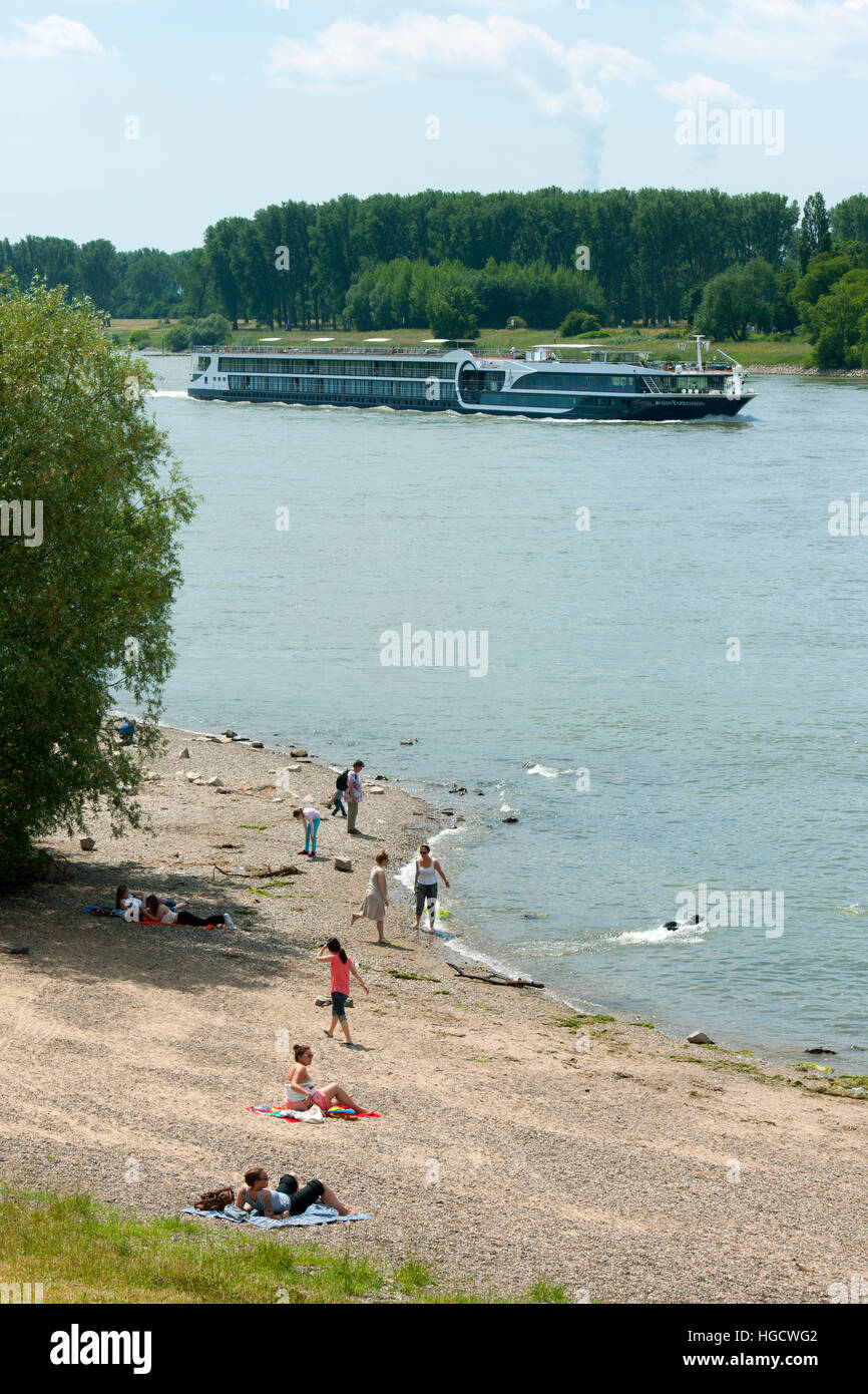 Deutschland, Nordrhein-Westfalen, Bei Düsseldorf, Rheinabschnitt Bei der Urdenbacher Kämpe. Eine der Mündung des Urdenbacher Altrhein Strang. Stockfoto