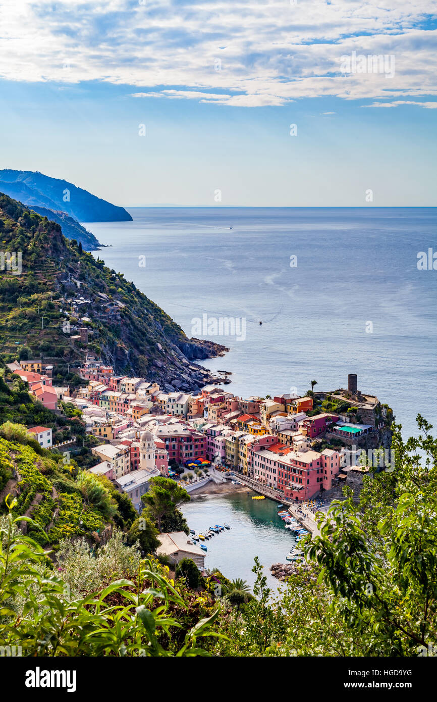 Vernazza, einer der fünf Dörfer im Cinque Terre Nationalpark und ist ein UNESCO-Weltkulturerbe auf italienische Riviera Stockfoto