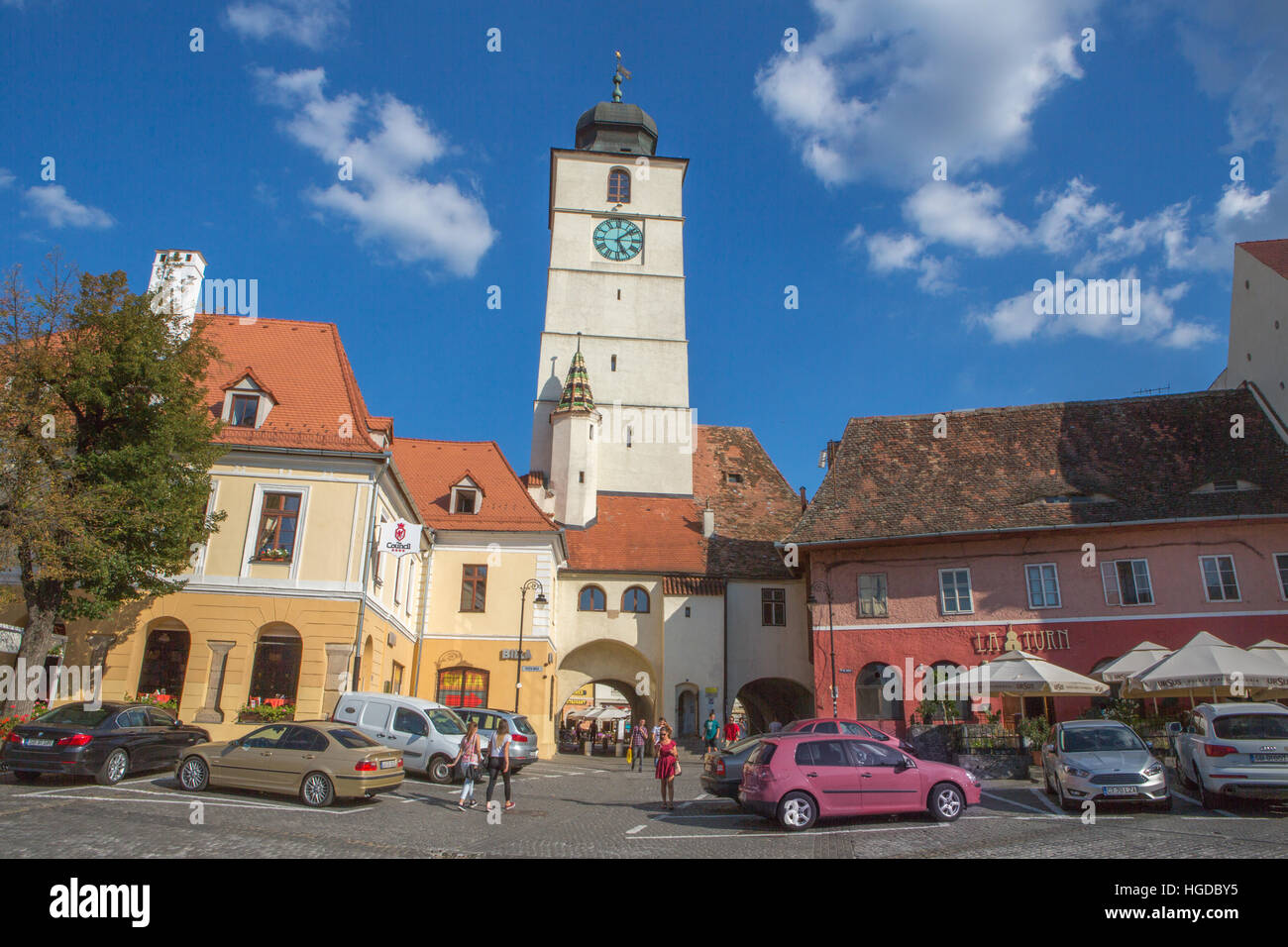 Rumänien, Sibiu Stadtplatz, Sfatului Turm, Glimmer Stockfoto
