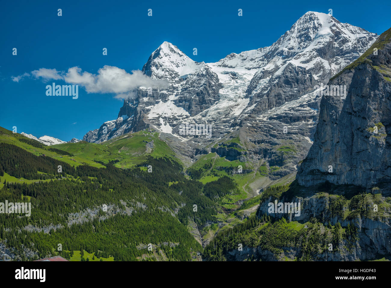 Bern, Berner Oberland, Birg, Eiger und Mönch Gipfel in den Berner Alpen Stockfoto