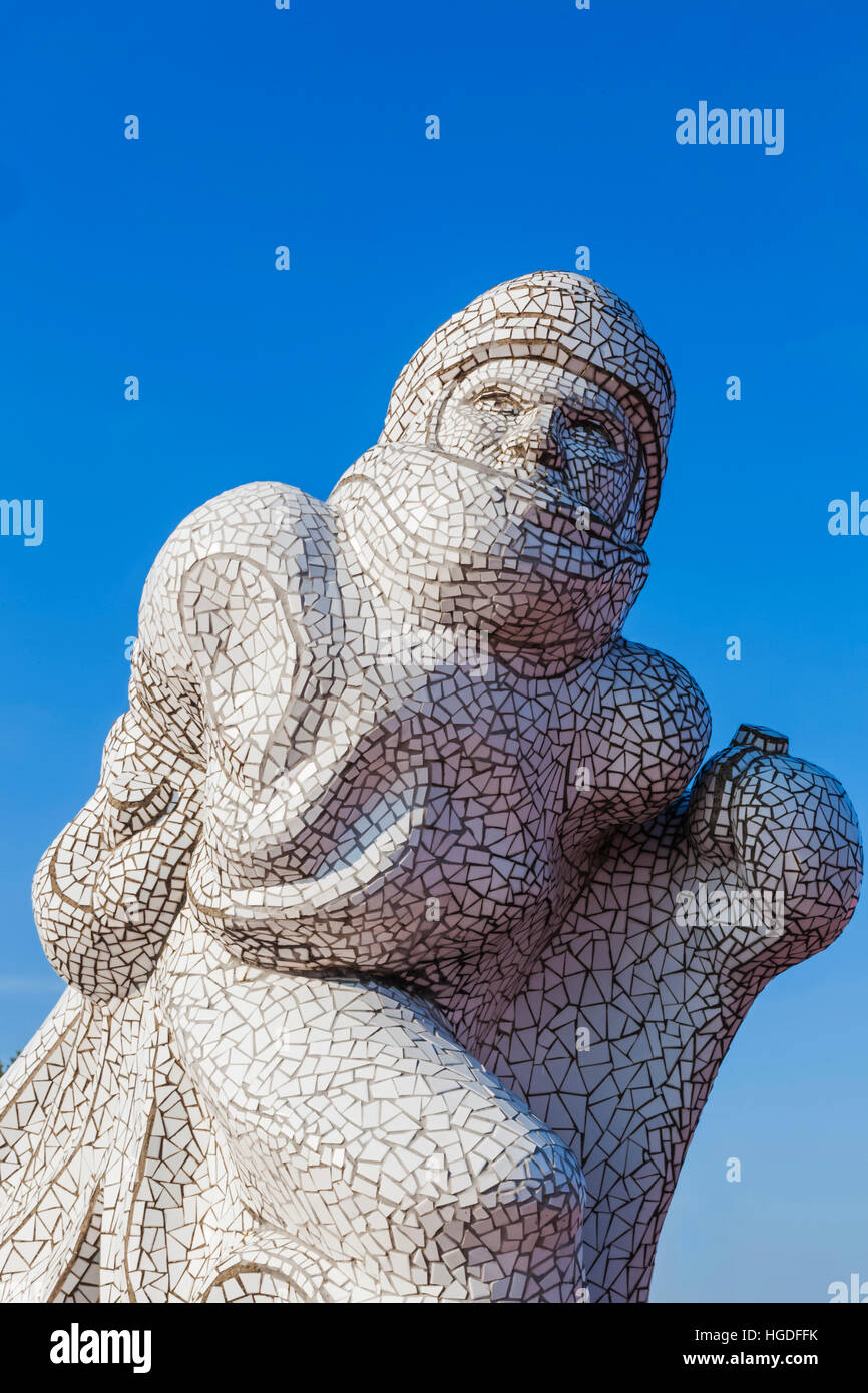 Statue denkmal cardiff bay wales Fotos und Bildmaterial in hoher