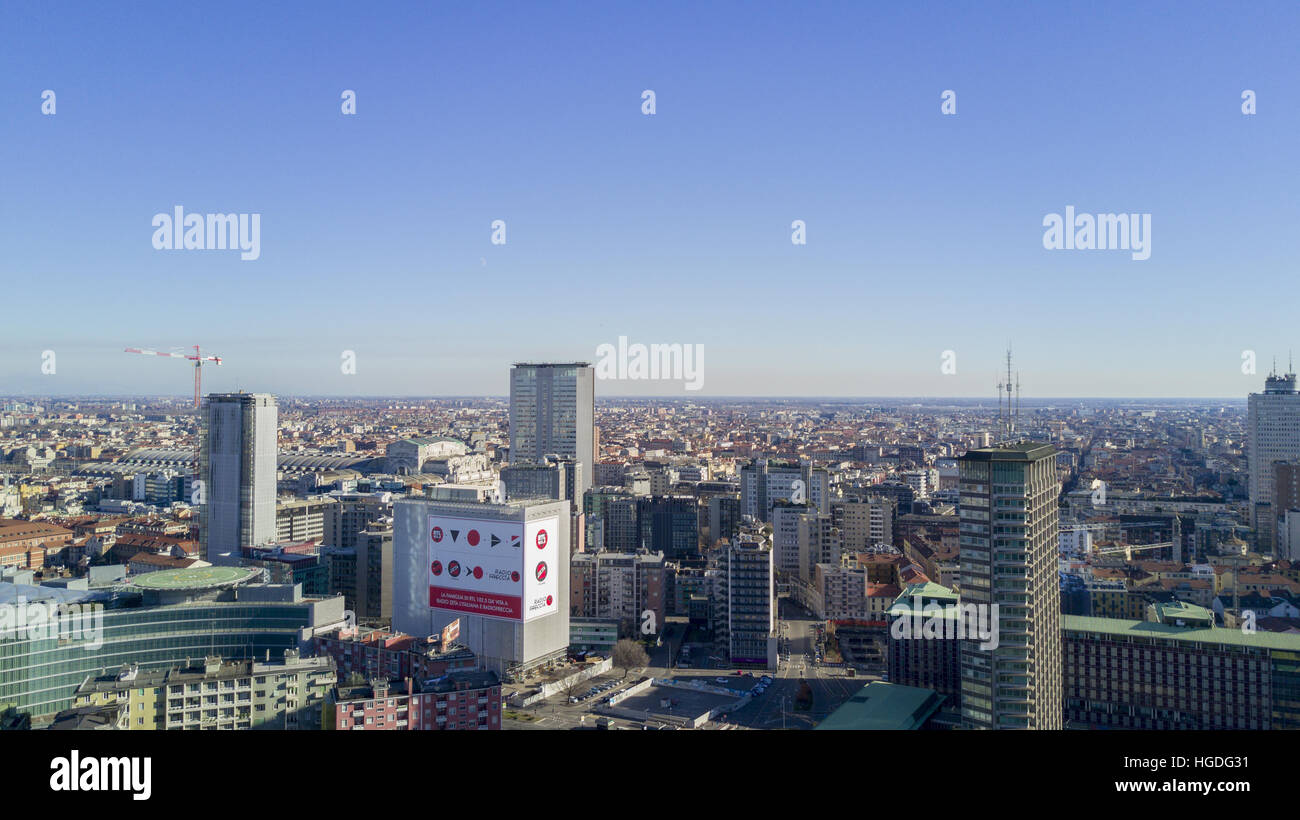 Luftaufnahme des Pirelli-Wolkenkratzers, Mailand, Italien. Stockfoto