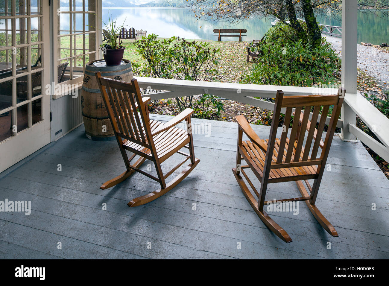 WA11998-00... WASHINGTON - Lake Crescent Lodge entlang der Ufer von Lake Crescent auf der Olympic Peninsula. Stockfoto