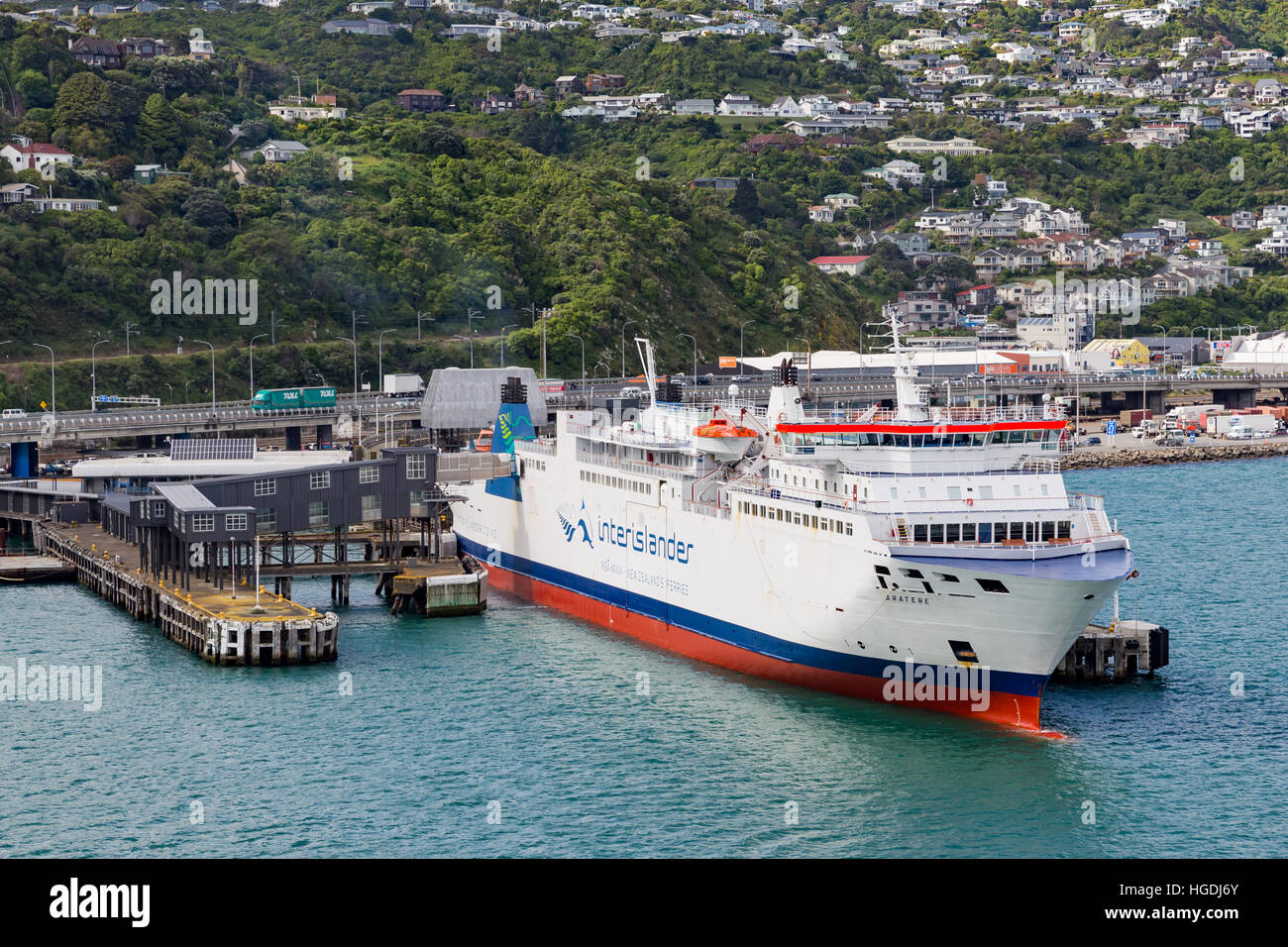 Fähre Aratere, angedockt an Wellington, Neuseeland Stockfoto