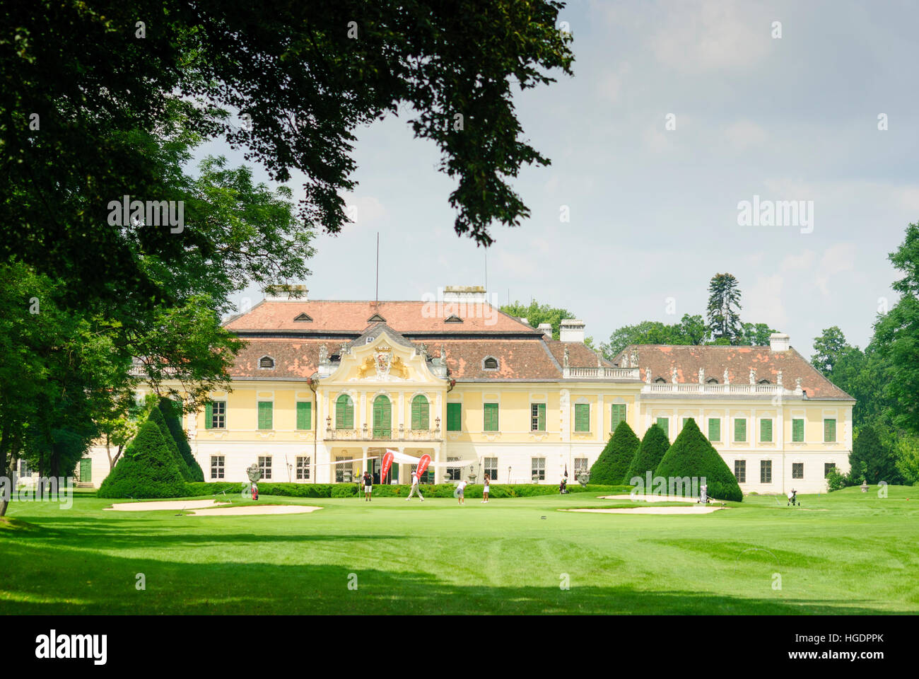 Göllersdorf: Schönborn Schloss mit einem Golfplatz, Weinviertel, Niederösterreich, Niederösterreich, Österreich Stockfoto
