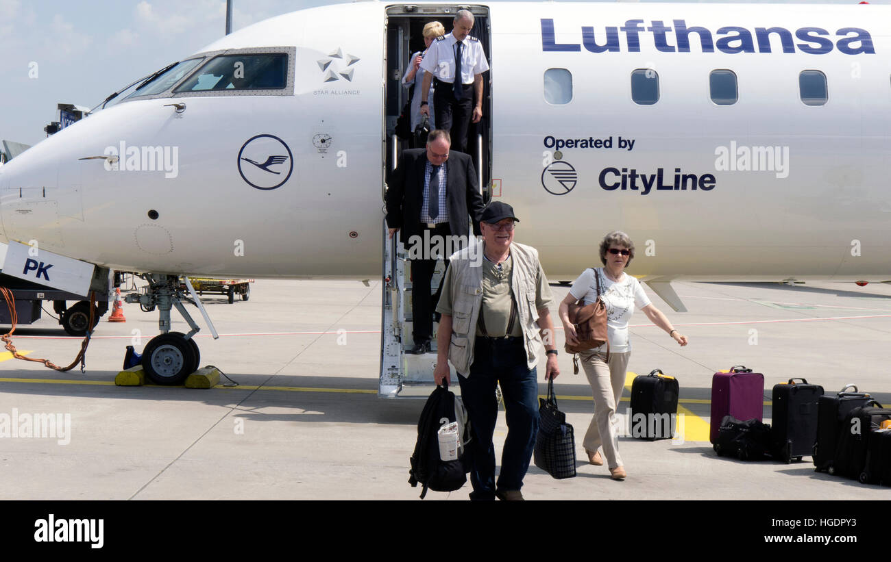 Lufthansa Bombardier CRJ 700 Frankfurt Flughafen Deutschland Stockfoto