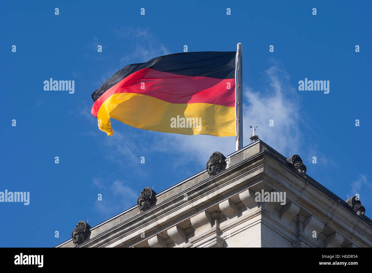 die deutsche Flagge winken Stockfoto