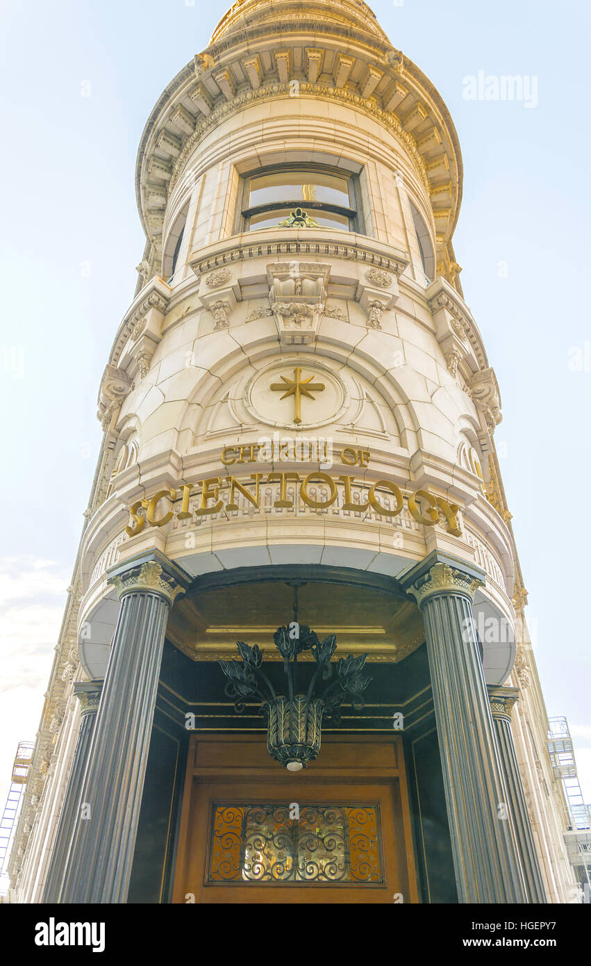 SAN FRANCISCO, CA, USA, 23. Oktober 2016: Kirche von Scientology Gebäude an der Ecke von Montgomery und Columbus Street in San Francisco. Stockfoto