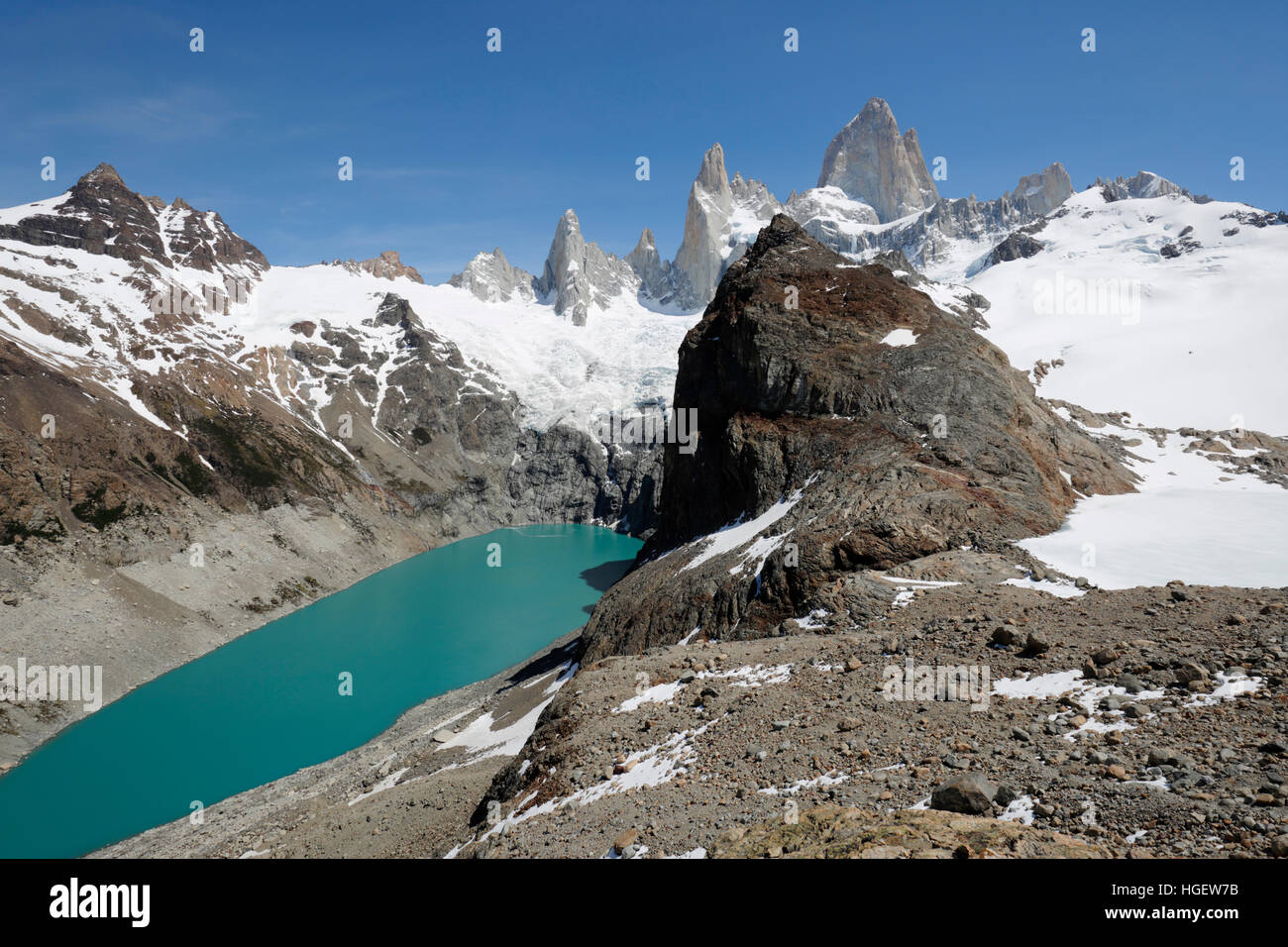 Blick auf Mount Fitz Roy und Laguna de Los Tres und Laguna Sucia, El Chalten, Patagonien, Argentinien, Südamerika Stockfoto
