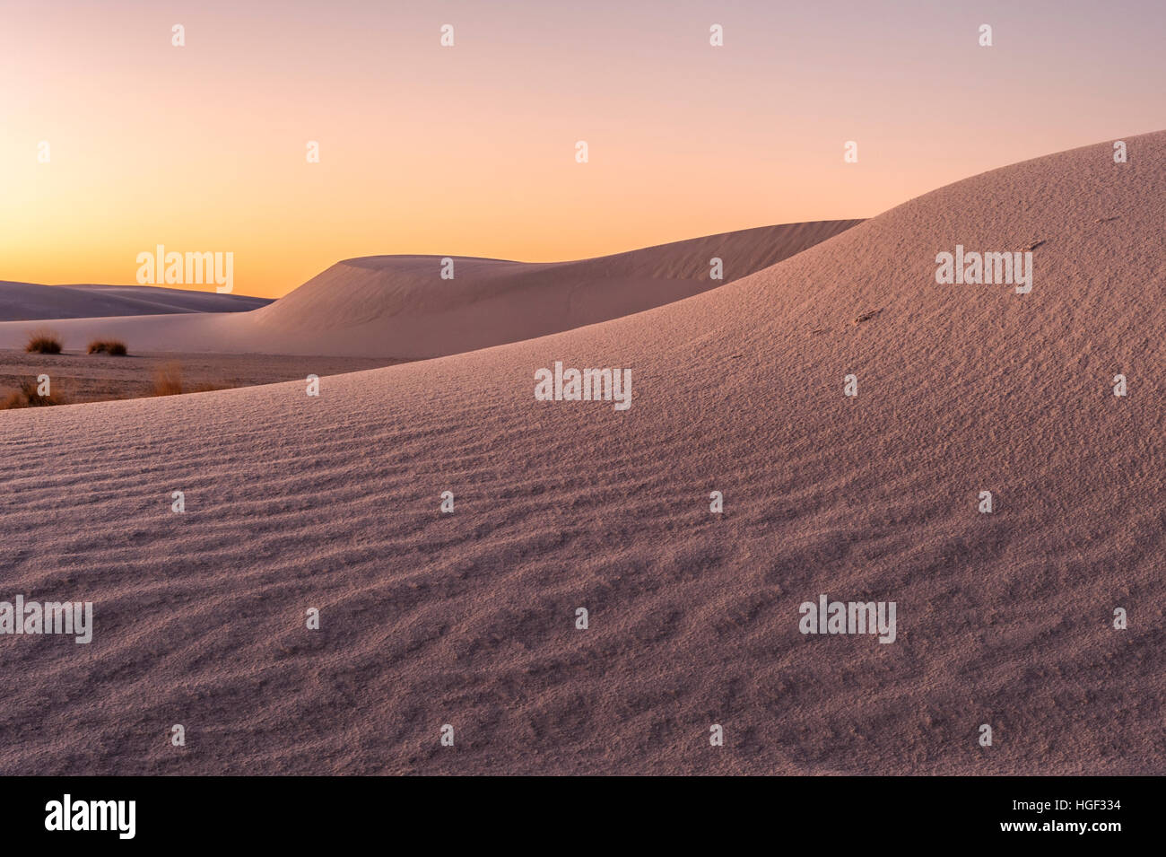 US-Nationalparks, typische Dünenformationen am White Sands National Monument, White Sands National Park, New Mexico, NM, USA. Stockfoto