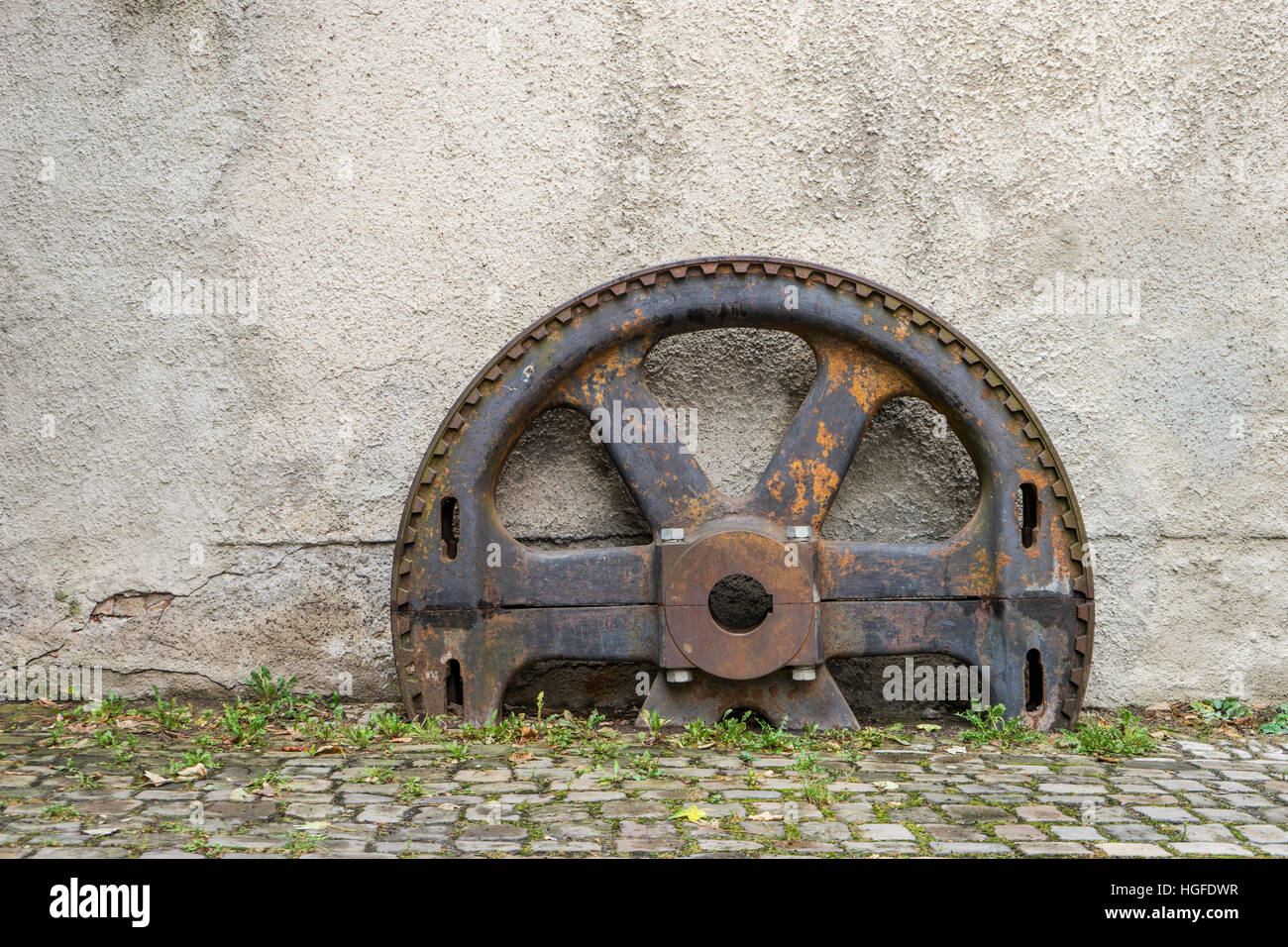 Große, Zahnrad einer historischen Drucker-Presse Stockfoto