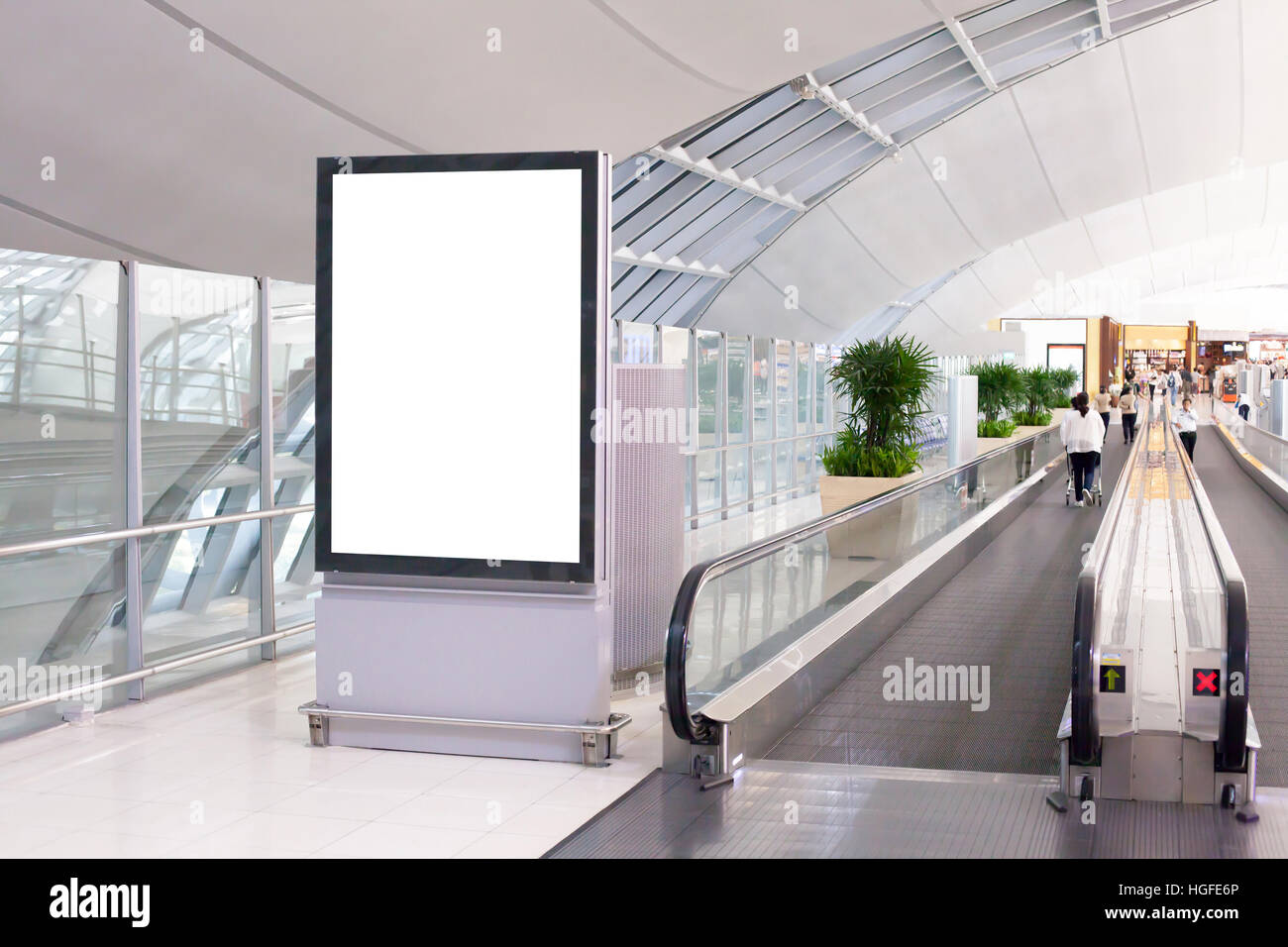 leer leer Plakatwand oder Plakat im Flughafen von Bangkok, Banner für Werbung Stockfoto