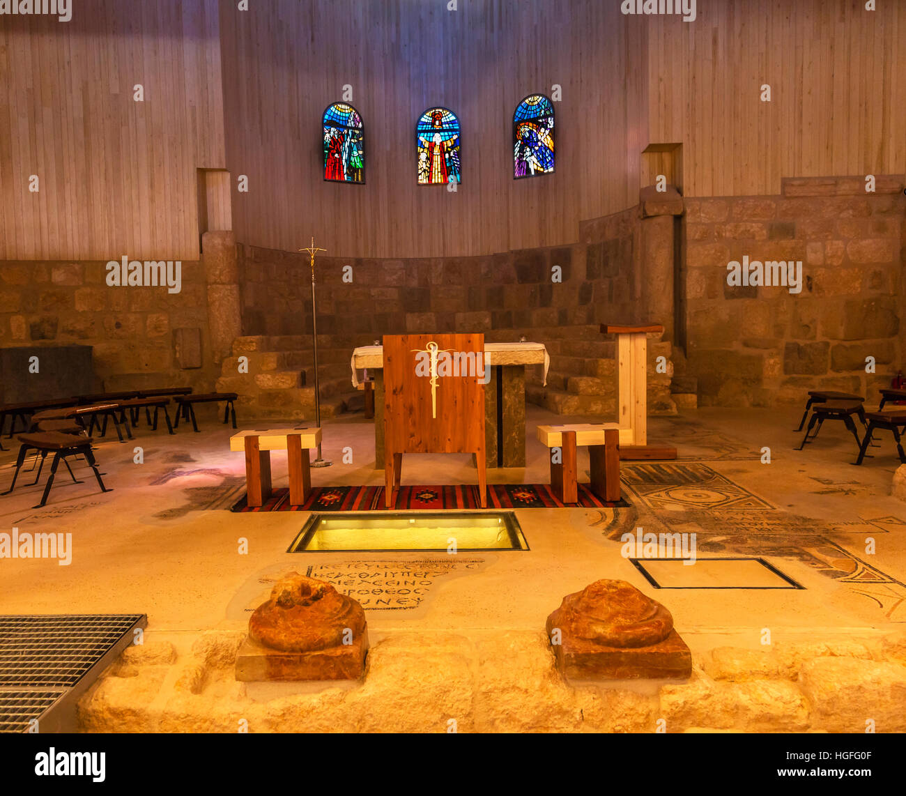 Moses gebeizt Glas-Gedächtnis-Kirche Moses Mount Nebo Jordan.  Berg Nebo, wo Moses sah das Heilige Land und wurde begraben. Stockfoto