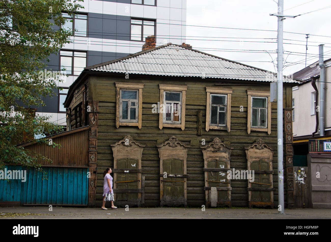 Mehr als 100 Jahre alte Haus kann in Irkutsk gesehen werden. Stockfoto