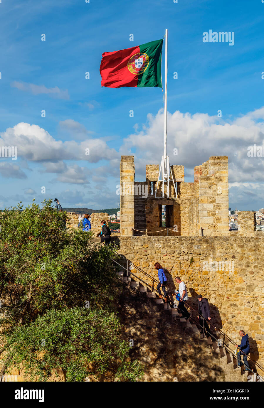 Portugal, Lissabon, Blick auf die Burg São Jorge. Stockfoto