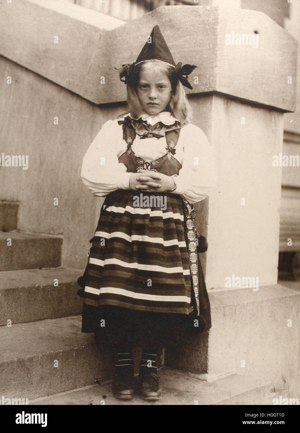 Porträt eines Mädchens aus Rättvik, Provinz Dalarna, Schweden - Ellis Island Immigration Station 1902-1913 - Foto: Augustus Sherman Stockfoto