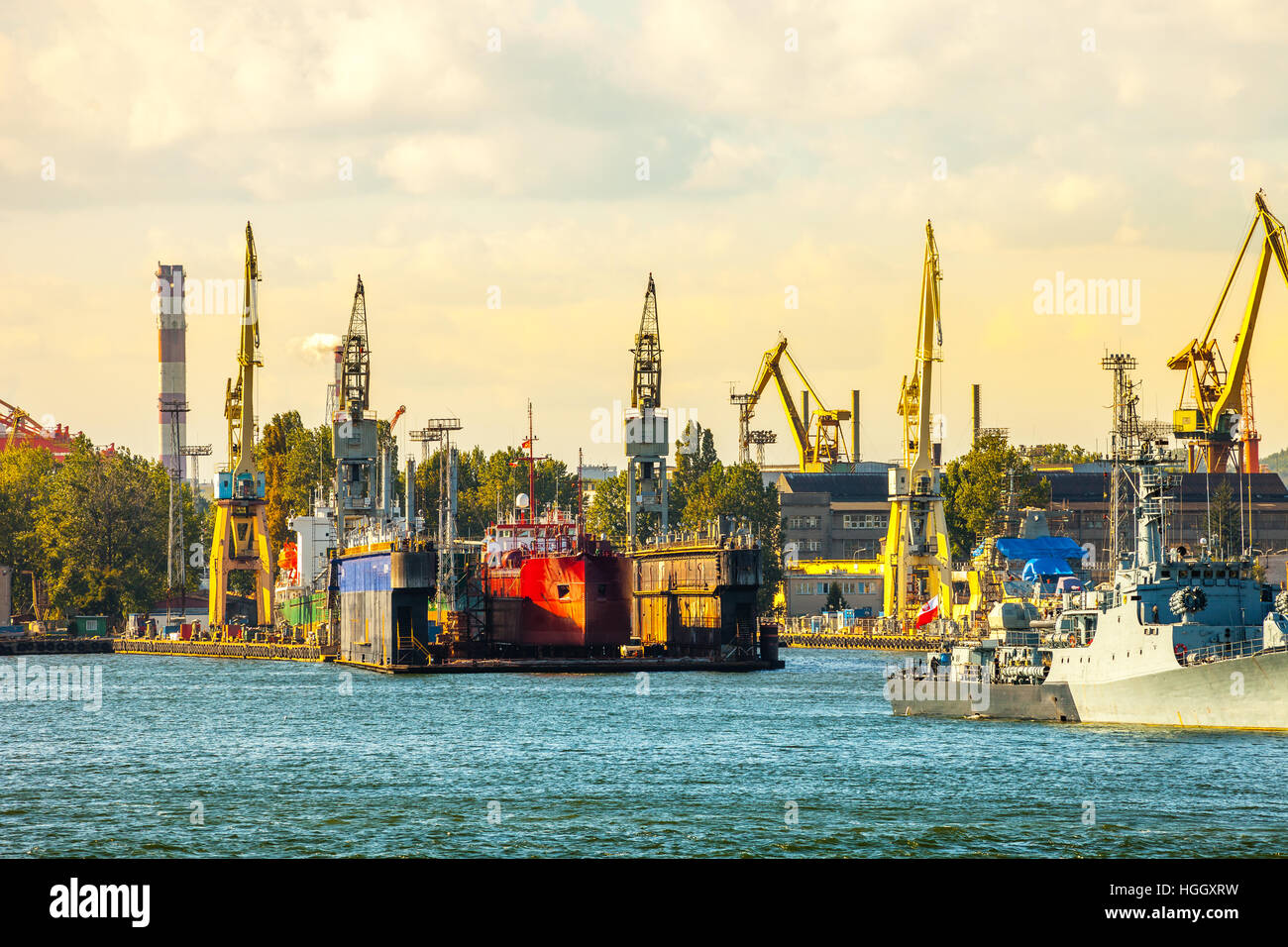 Schiff auf schwimmenden Trockendock in Gdynia, Polen. Stockfoto