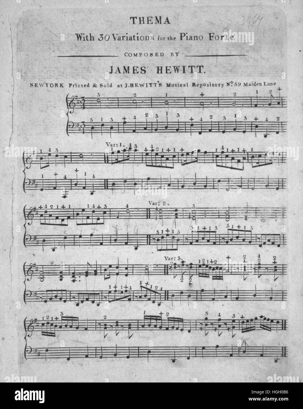 Titelbild der Noten des Liedes "Thema mit 30 Variationen für das Piano-Forte", mit ursprünglichen Autorschaft Noten lesen "Komponiert von James Hewitt", USA, 1900. Der Verlag als "J. Hewitts musikalischen Repository, Nr. 59 Maiden Lane" aufgeführt ist, die Form der Komposition ist "Thema und Variationen", die Instrumentierung ist "Klavier", liest die erste Zeile 'None' und der Abbildung Künstler als 'None' aufgeführt ist. Stockfoto
