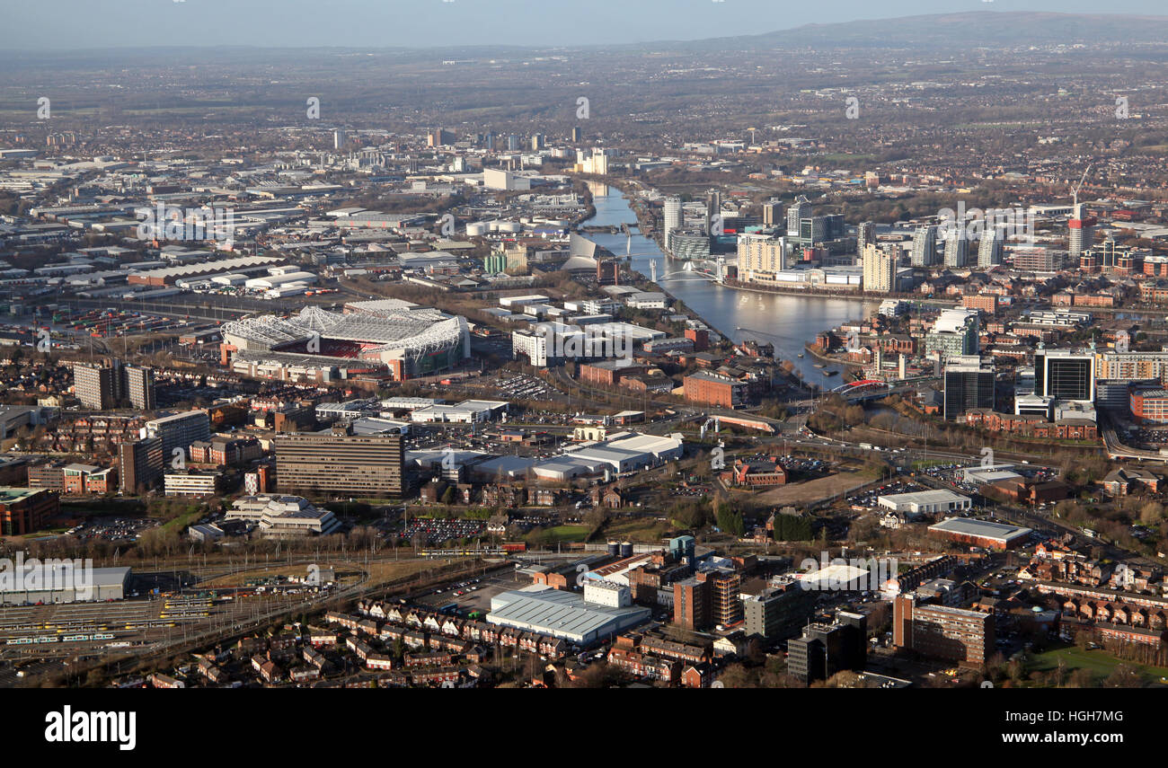 Luftbild von Old Trafford und Salford Quays, West Manchester, UK Stockfoto