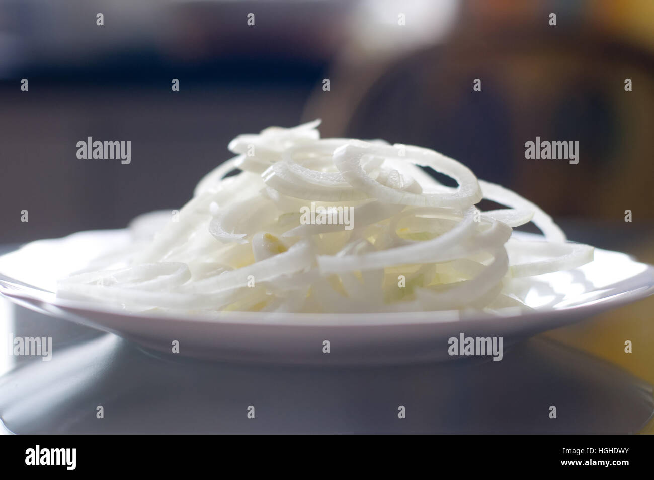 In Scheiben geschnittene Zwiebelringe Stockfoto