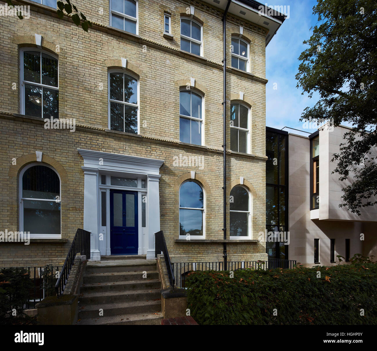 Link von Ingleholme Villa, Neubau. Highgate School, London, Vereinigtes Königreich. Architekt: Architype Limited, 2016. Stockfoto