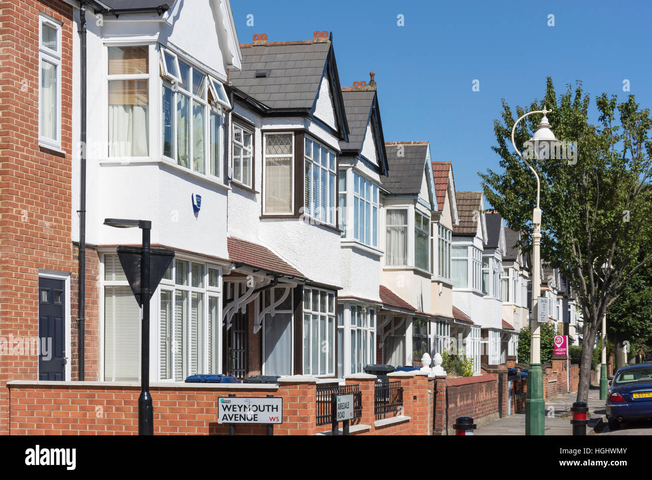 Wohnhäuser auf Airedale Road, Ealing, London Borough of Ealing, Greater London, England, Vereinigtes Königreich Stockfoto