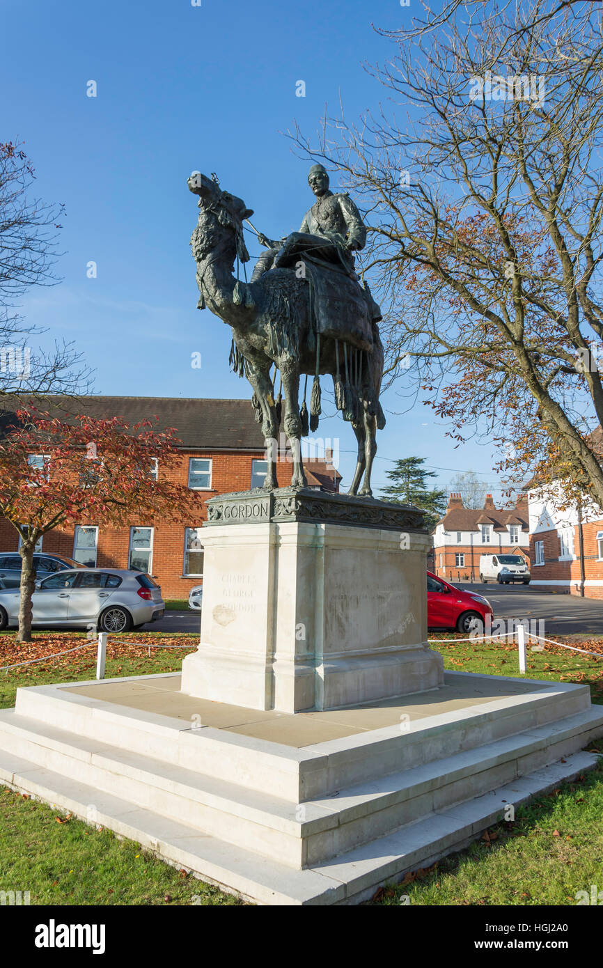 Gordon von Khartum Statue am Gordons Schule, Westend, Surrey, England, Vereinigtes Königreich Stockfoto