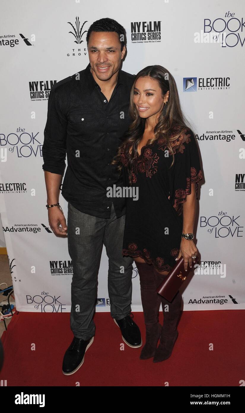 Tony Gonzalez im Ankunftsbereich für THE BOOK OF LOVE Premiere, The Grove, Los Angeles, CA 10. Januar 2017. Foto von: Dee Cercone/Everett Collection Stockfoto