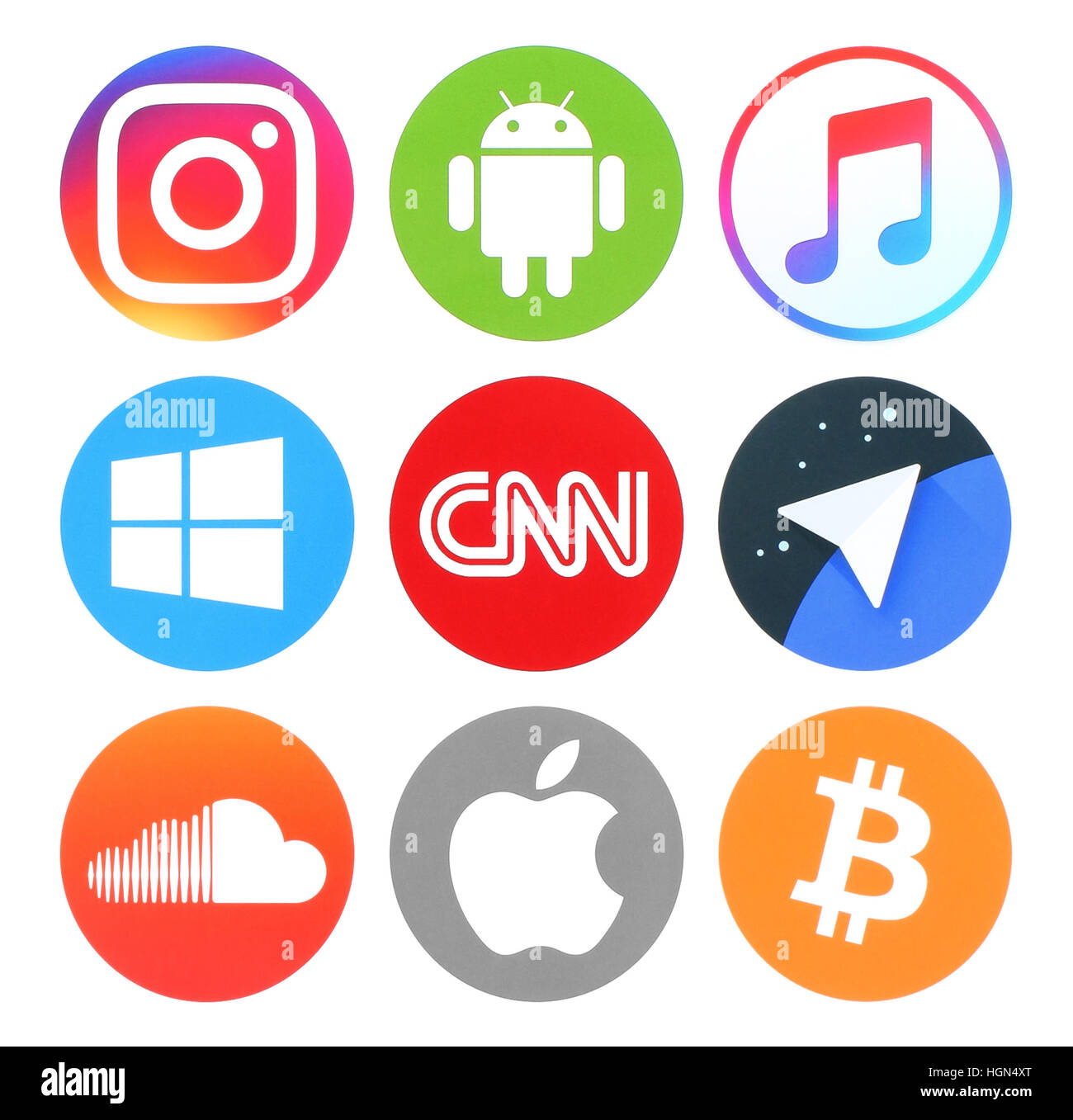 Kiew, Ukraine - 20. Mai 2016: Sammlung von beliebten rund um social Media, Nachrichten, Musik und andere Logos auf weißem Papier gedruckt. Stockfoto