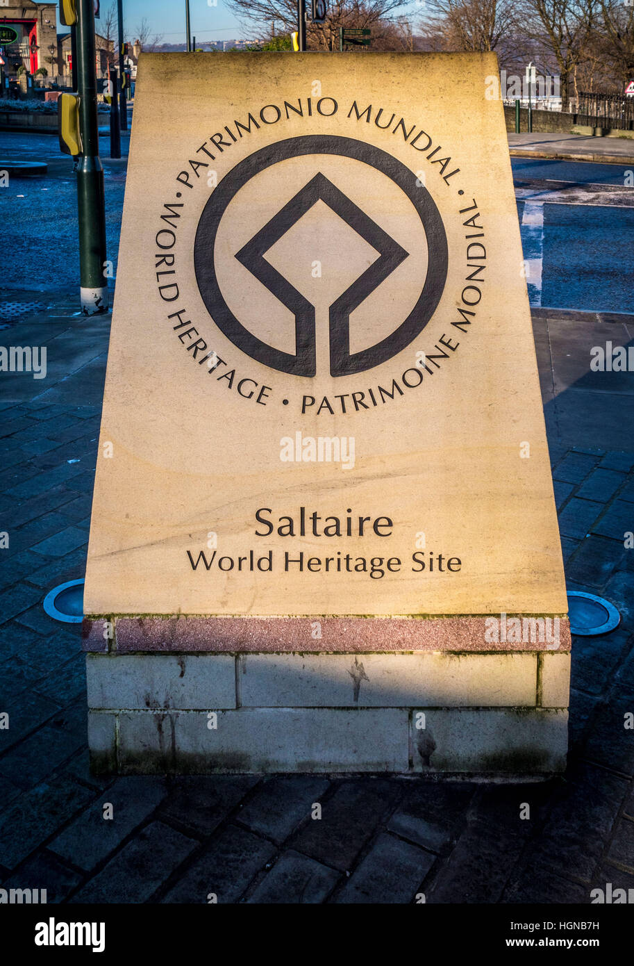 World Heritage Site Zeichen, Saltaire, West Yorkshire, Großbritannien Stockfoto