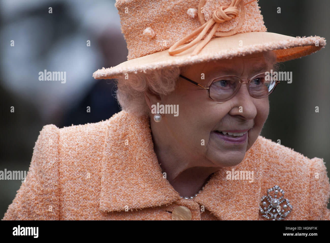 Königin Elizabeth II. besucht Wolferton Kirche auf Sandringham Estate mit: Queen Elizabeth II wo: Kings Lynn, Großbritannien wenn: 20. Januar 2014 Stockfoto