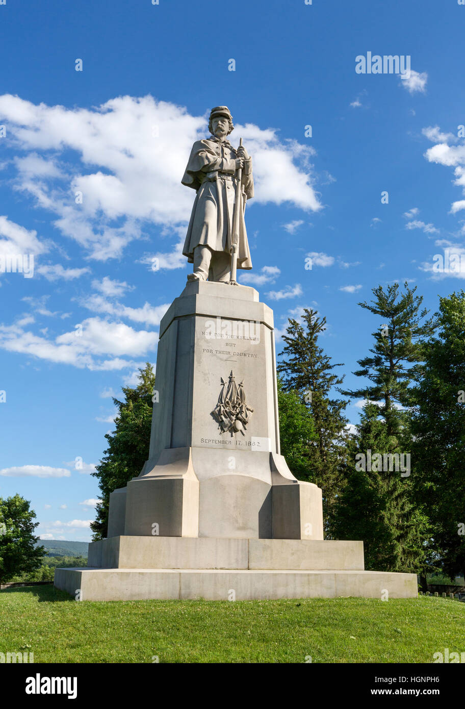 Antietam Friedhof, Sharpsburg, Maryland.  Private Soldaten Denkmal.  "Nicht für sich selbst sondern für ihr Land," eingeschrieben ist. Stockfoto